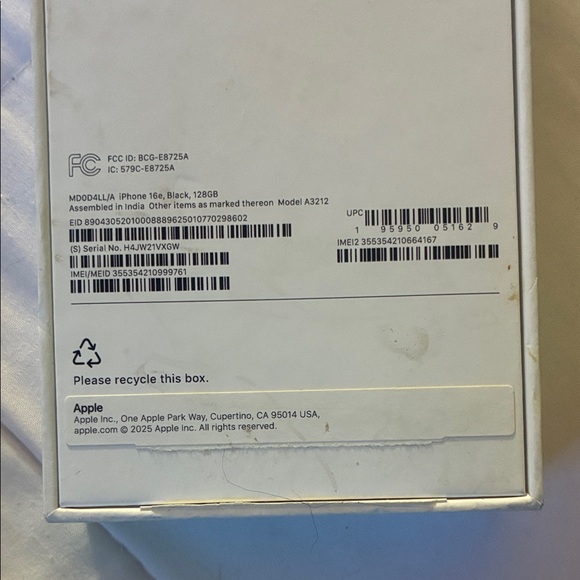 Apple iPhone 16e BOX ONLY - Picture 7 of 9